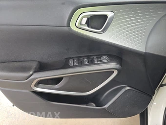 2023 Kia Soul S - miniatura 9