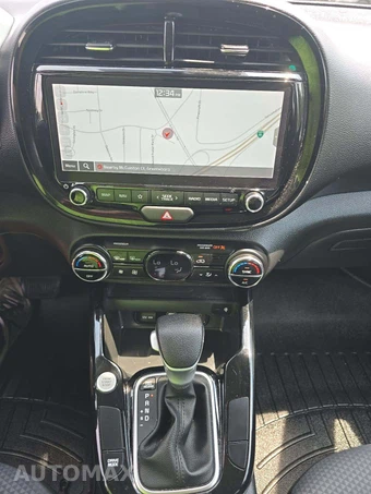 2023 Kia Soul S – miniatura 10
