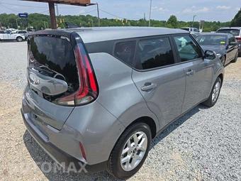 2023 Kia Soul S – miniatura 3
