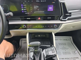 2023 Kia Sportage EX - miniatura 7