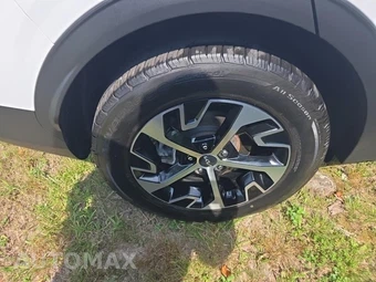 2023 Kia Sportage EX - miniatura 10
