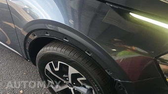 2023 Kia Sportage EX - miniatura 25