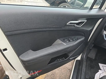 2023 Kia Sportage Hybrid LX - miniatura 9