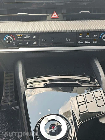 2023 Kia Sportage Hybrid LX - miniatura 10