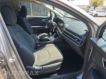 2023 Kia Sportage LX - miniatura 8