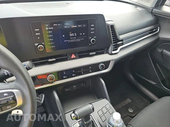 2023 Kia Sportage LX - miniatura 11