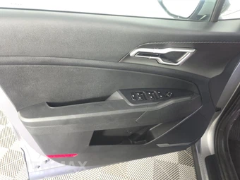 2023 Kia Sportage LX - miniatura 9