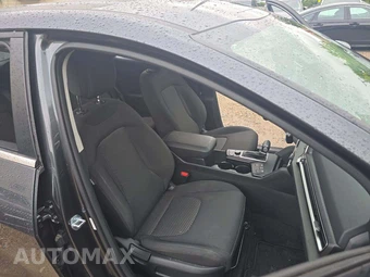 2023 Kia Sportage LX - miniatura 18