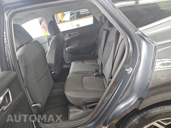 2023 Kia Sportage LX - miniatura 13