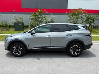 2023 Kia Sportage LX - miniatura 10