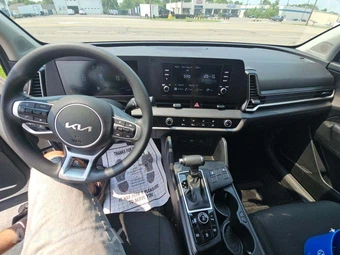 2023 Kia Sportage LX - miniatura 10