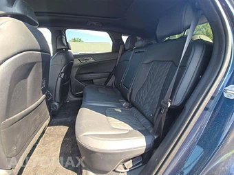 2023 Kia Sportage Plug-In Hybrid X-Line - miniatura 13