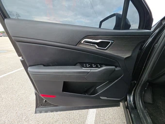 2023 Kia Sportage Plug-In Hybrid X-Line - miniatura 9