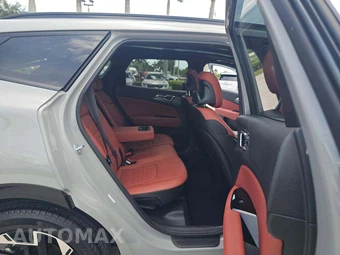 2023 Kia Sportage SX-Prestige - miniatura 13