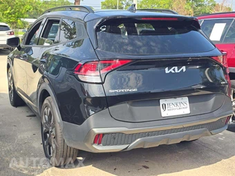 2023 Kia Sportage X-Line - miniatura 2