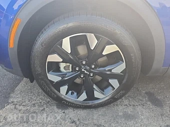 2023 Kia Sportage X-Line - miniatura 8
