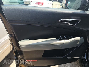 2023 Kia Sportage X-Line - miniatura 9
