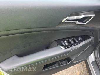 2023 Kia Sportage X-Line - miniatura 9