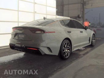 2023 Kia Stinger GT-Line – miniatura 4