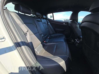 2023 Kia Stinger GT-Line - miniatura 16