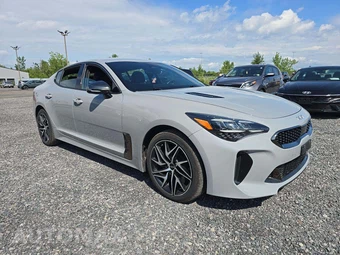 2023 Kia Stinger GT-Line - miniatura 4