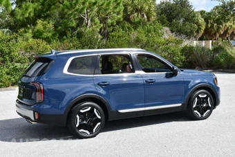 2023 Kia Telluride EX - miniatura 6