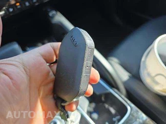 2023 Kia Telluride S - miniatura 8