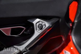 2023 Lamborghini Huracan EVO Convertible - miniatura 32