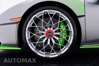 2023 Lamborghini Huracan STO Coupe - miniatura 3