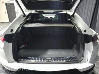 2023 Lamborghini Urus Base – miniatura 16