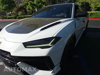 2023 Lamborghini Urus Performante