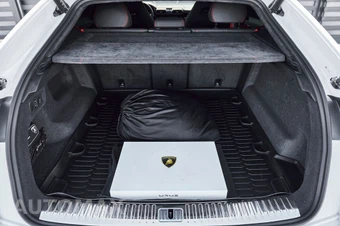 2023 Lamborghini Urus S – miniatura 19