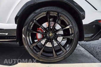 2023 Lamborghini Urus S – miniatura 23
