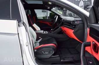 2023 Lamborghini Urus S – miniatura 28
