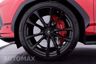 2023 Lamborghini Urus S – miniatura 3