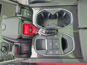 2023 Lamborghini Urus S – miniatura 5