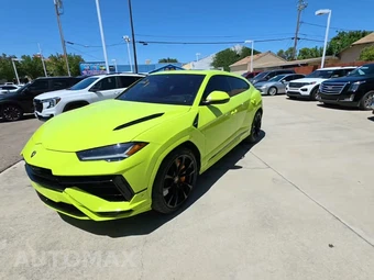 2023 Lamborghini Urus S