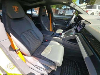 2023 Lamborghini Urus S – miniatura 15