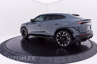 2023 Lamborghini Urus S – miniatura 16
