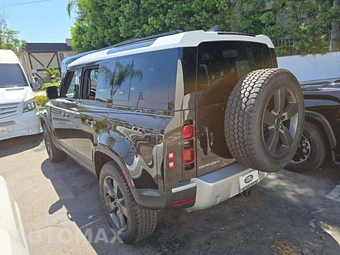2023 Land Rover Defender 110 S - miniatura 2