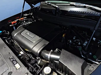 2023 Land Rover Defender 110 S - miniatura 21