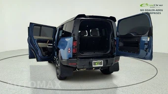 2023 Land Rover Defender 110 S - miniatura 17