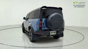 2023 Land Rover Defender 110 S - miniatura 7