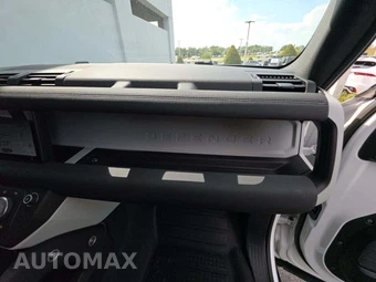 2023 Land Rover Defender 110 S – miniatura 19