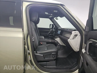 2023 Land Rover Defender 110 S – miniatura 8