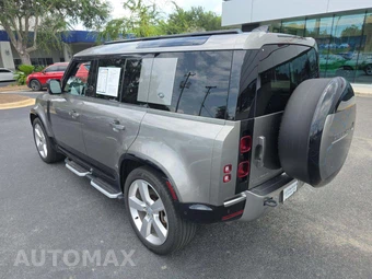 2023 Land Rover Defender 110 S – miniatura 2