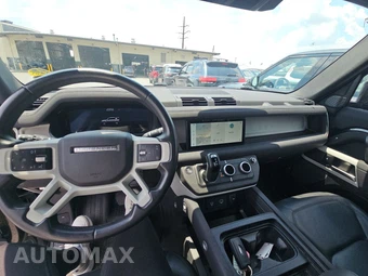 2023 Land Rover Defender 110 S – miniatura 11