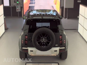 2023 Land Rover Defender 110 S – miniatura 5
