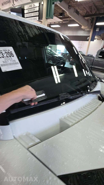 2023 Land Rover Defender 110 S – miniatura 21