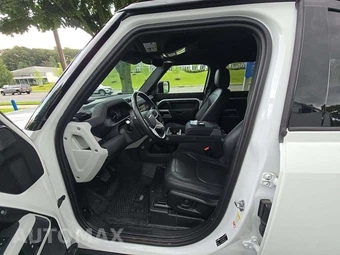 2023 Land Rover Defender 110 SE - miniatura 6